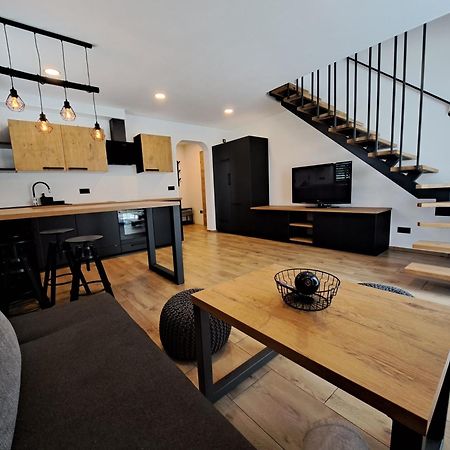 Riverside Apartma 1, 크라니스카고라 외부 사진