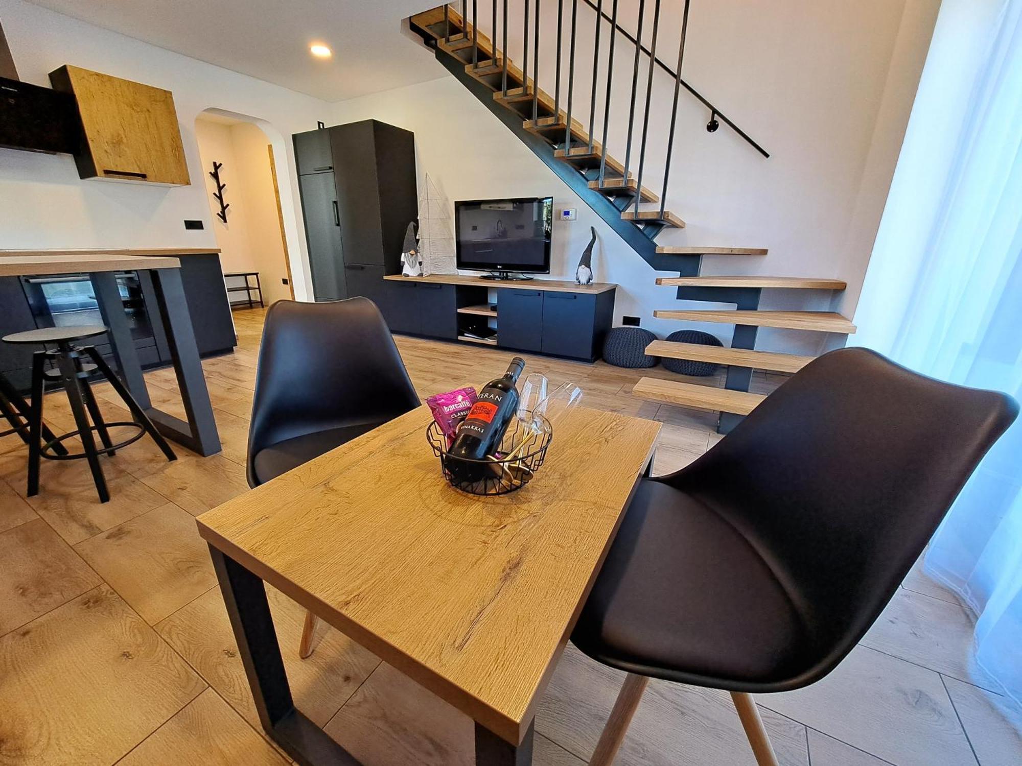 Riverside Apartma 1, 크라니스카고라 외부 사진